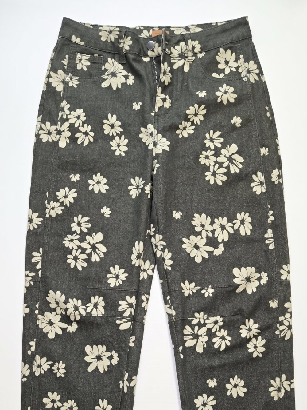 Green Floral Cotton Fabric Capris 98% Cotton 2% Spandex